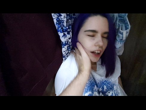 ❤️ Fann systur mína í skápnum og hjálpaði henni að koma ️ Rússneskt klám á klám is.https-tubsexer.ru